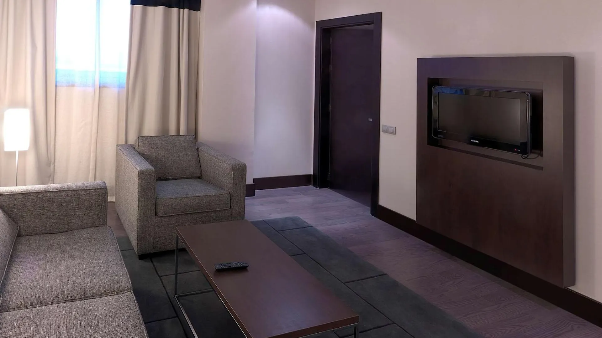 Hotel Nh Campo De Gibraltar Los Barrios 4*,